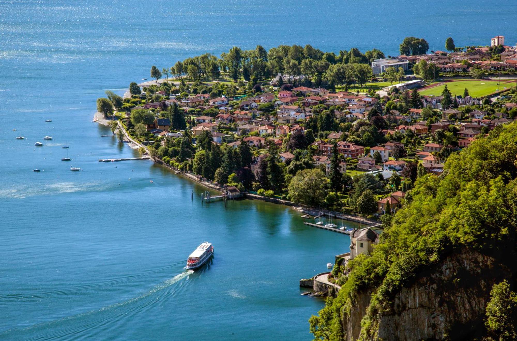 Casa Del Borgo "Terra & Fuoco" Sul Lago Maggiore Maccagno Екстер'єр фото