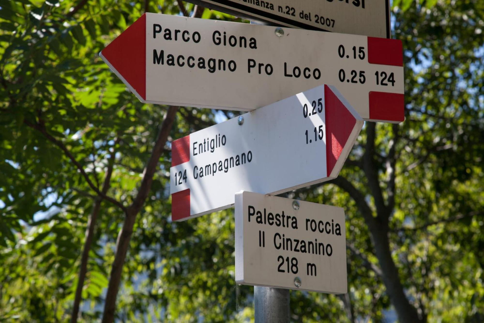 Casa Del Borgo "Terra & Fuoco" Sul Lago Maggiore Maccagno Екстер'єр фото