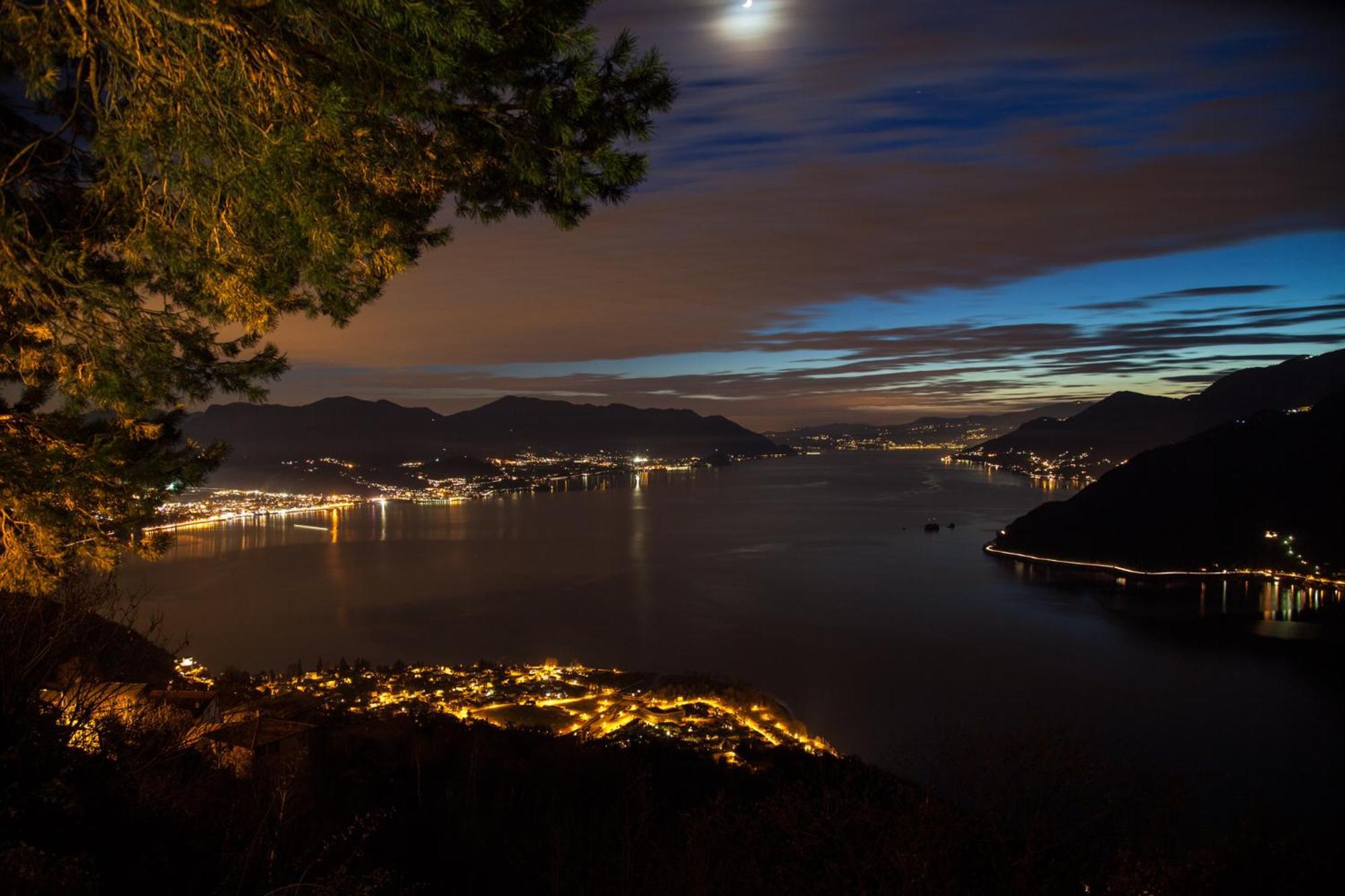 Casa Del Borgo "Terra & Fuoco" Sul Lago Maggiore Maccagno Екстер'єр фото